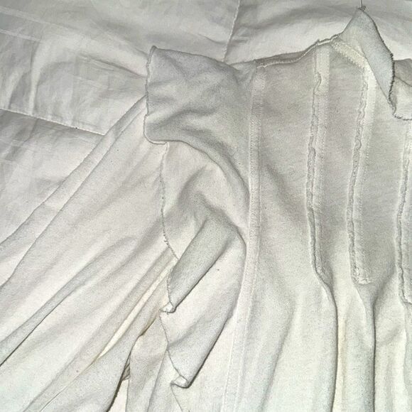 Romantic Free People Blousan Top with flutter neck and puff sleeves size small - Picture 15 of 15